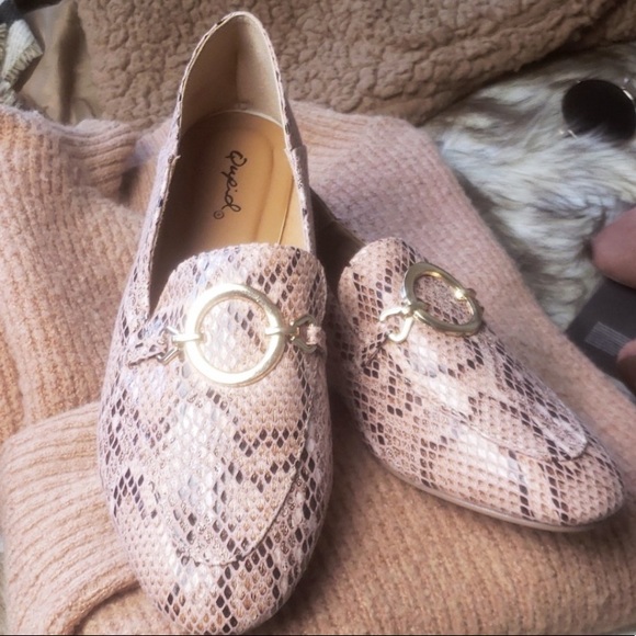 NWT Pink Snake Loafers // Qupid // Women’s Size 7 - Picture 5 of 5